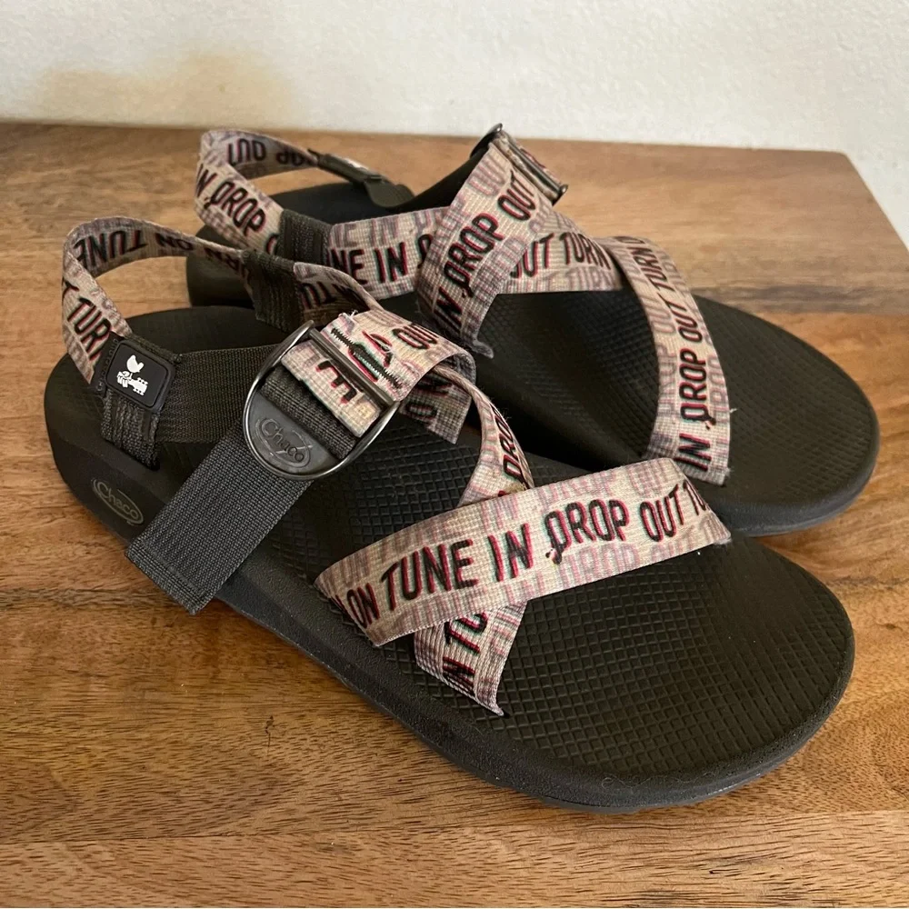Chaco Cloud Woodstock Sandals Dove Guitar Logo White Black Men's Size 13